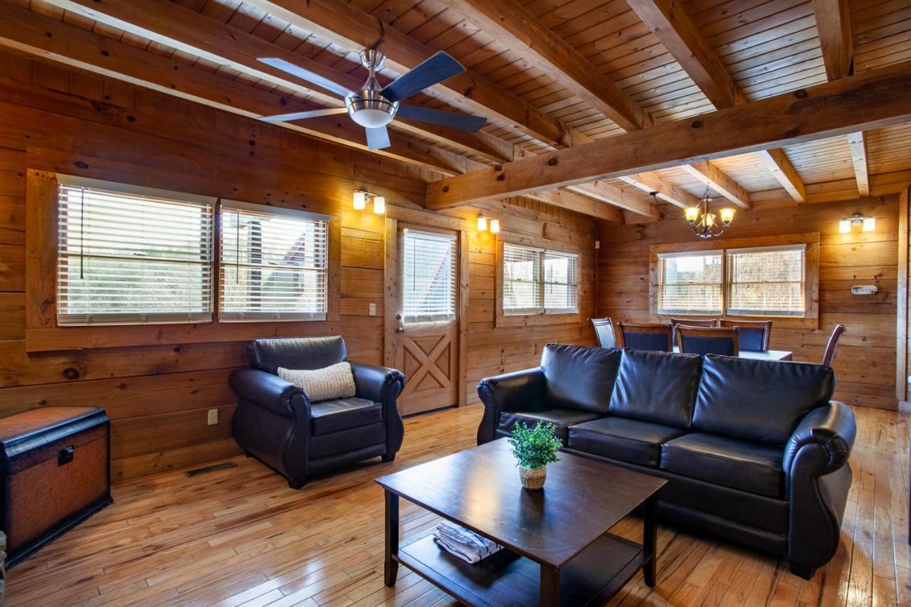 Home Sweet Hideaway Retreat Near Pigeon Forge Exterior photo